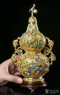 富貴寶瓶 這是現(xiàn)代工藝品 有無收藏價(jià)值.請海外七寶老師過目