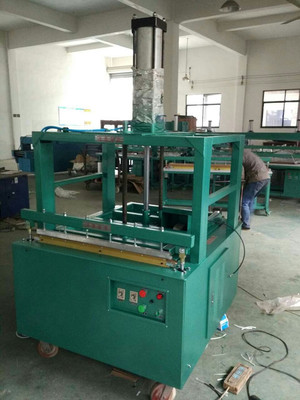 西安羽絨壓縮封口機廠家 濟(jì)南冠邦制造廠 781_被褥壓縮機,枕頭真空包裝機,羽絨真空包裝機,真空包裝機,壓縮封口機_供應(yīng)信息_中國包裝印刷產(chǎn)業(yè)網(wǎng)